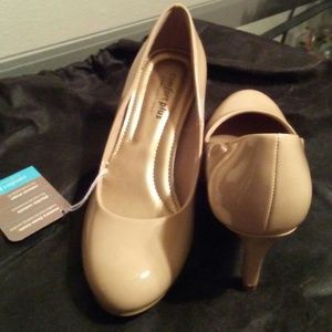 Bone color pumps, Brand New with tags!